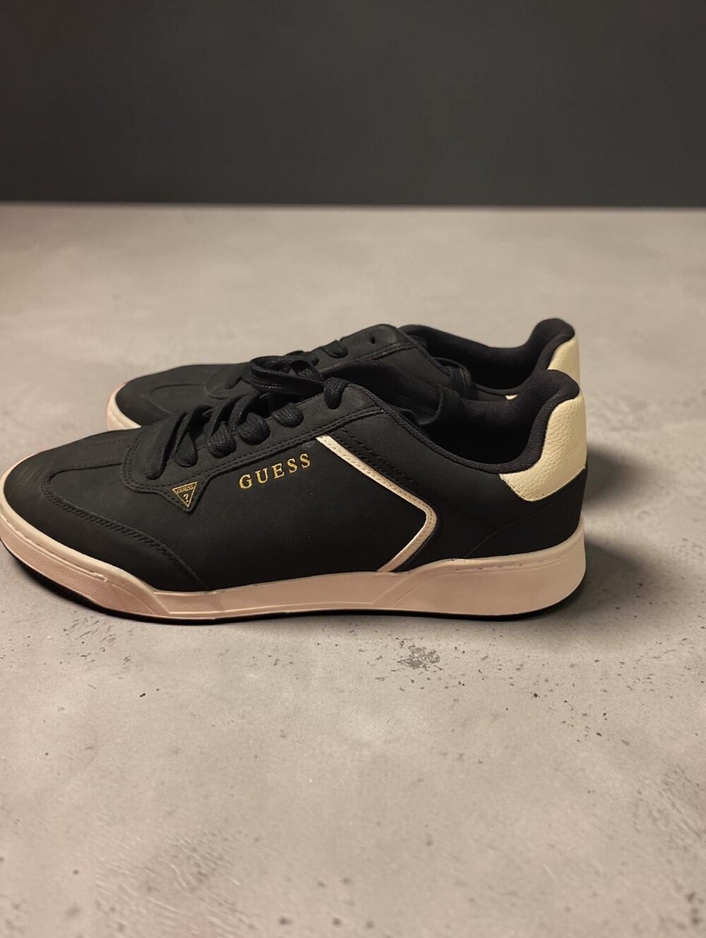 Nwot GUESS Men's Black Sneakers with Cream Accents and Gold Logo